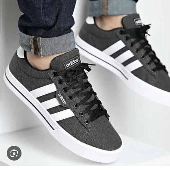 NWT adidas Daily 3.0 Men’s Canvas Skate Size 10 - Picture 2 of 7